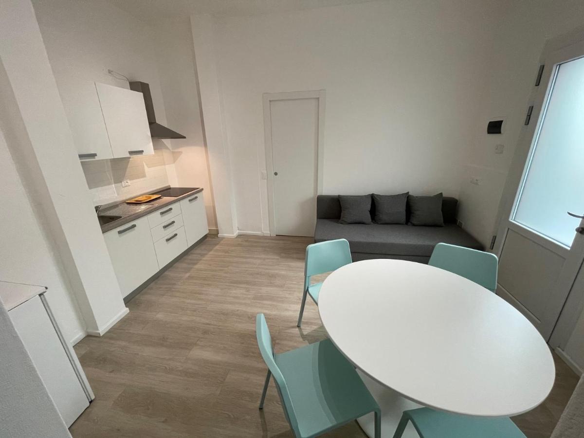 Residence Wally Bilocale Piano Terra - Agenzia Cocal Каорле Екстер'єр фото